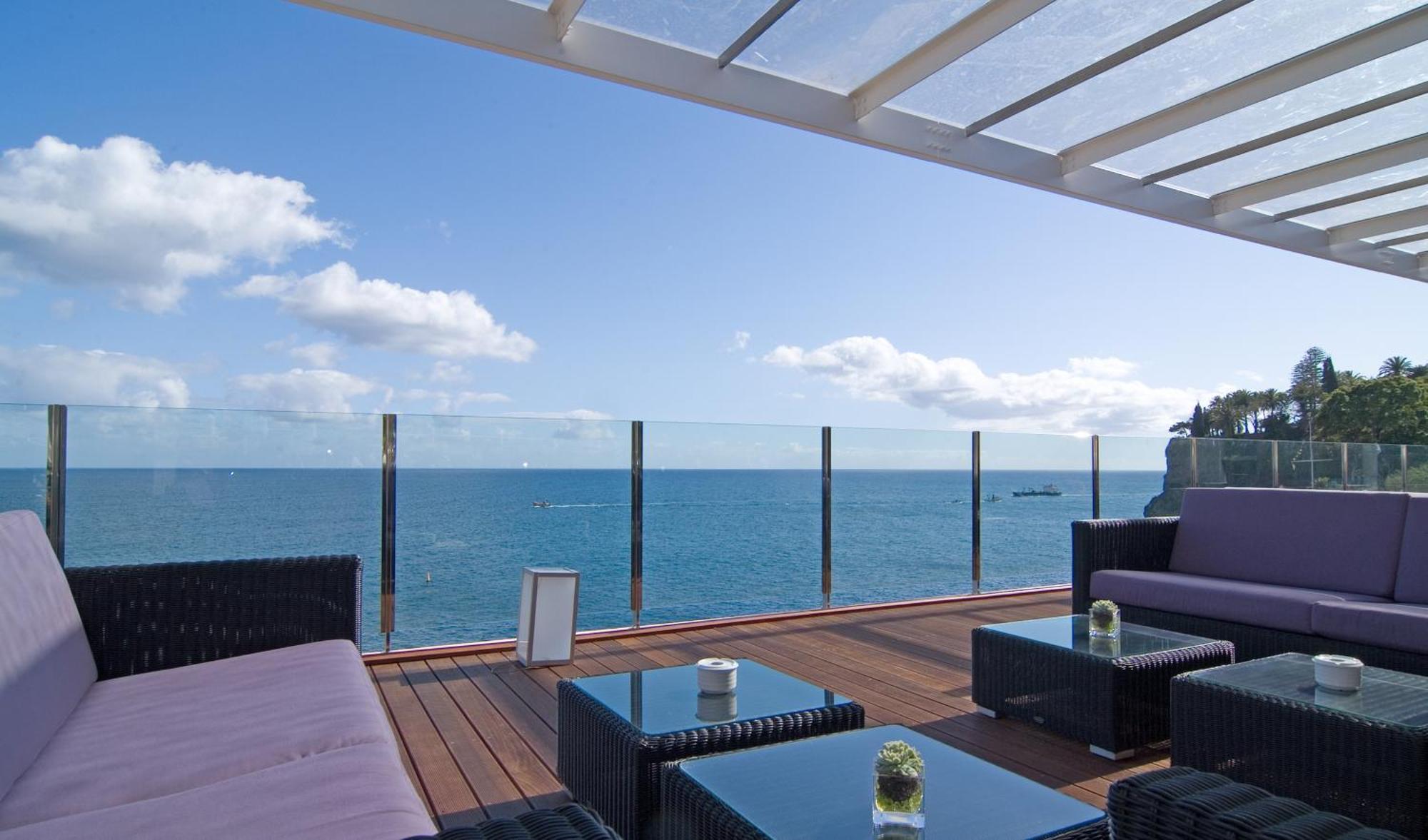Pestana Carlton Madeira Ocean Resort Hotel Funchal  Eksteriør billede The Sky Bar