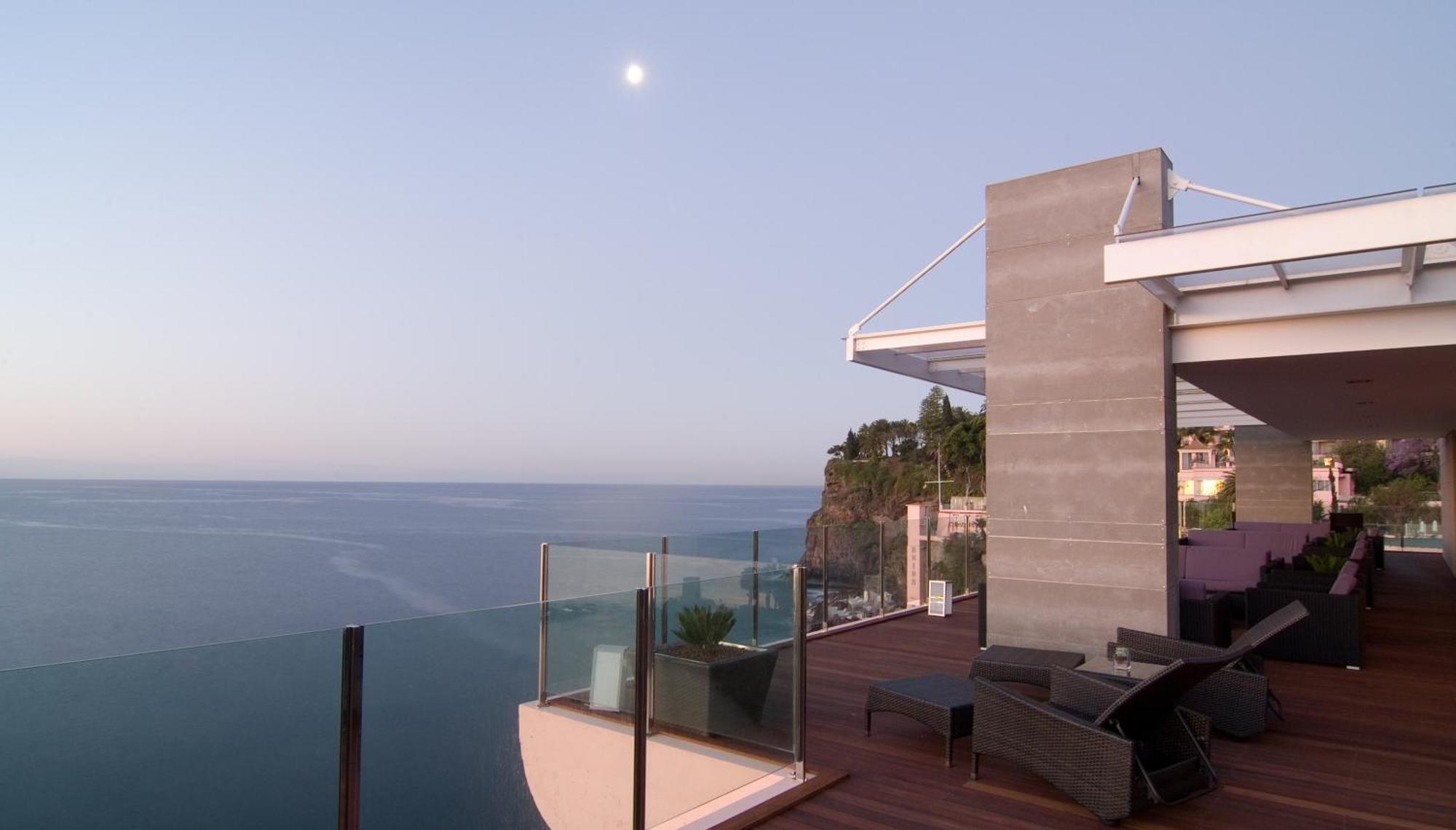 Pestana Carlton Madeira Ocean Resort Hotel Funchal  Eksteriør billede Villa Blue Diamond